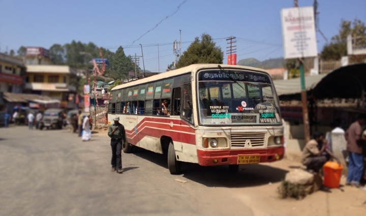 Indischer Regionalbus
